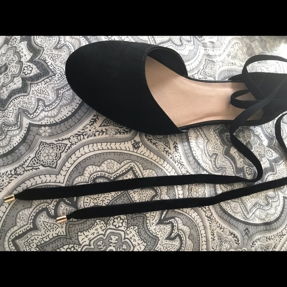 Flat, ballet type shoes. - Picture 3 of 3